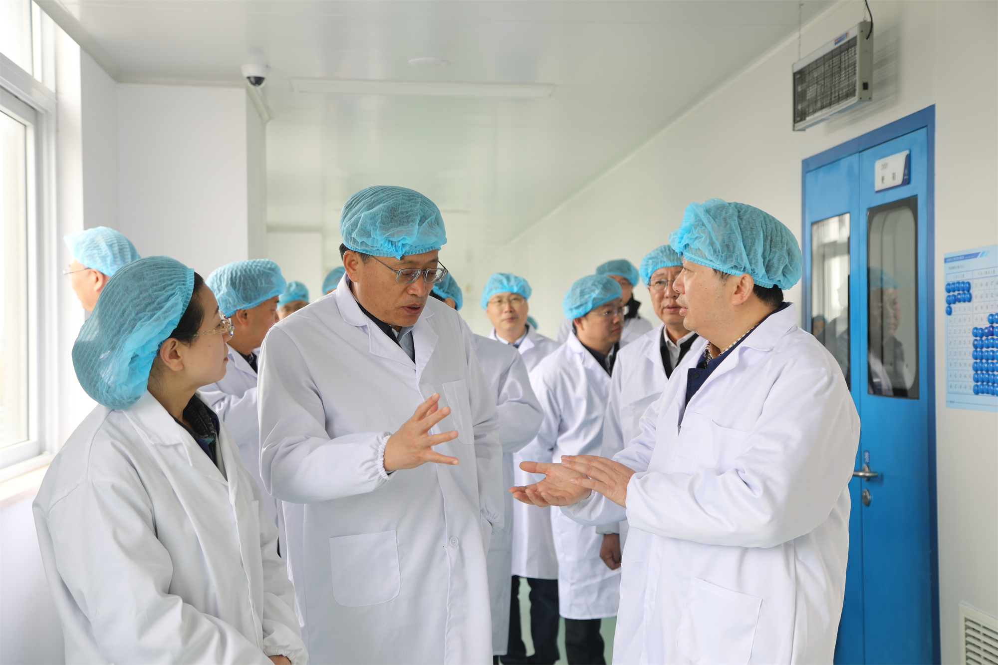 江苏省副省长胡广杰一行莅临人生就是博药业调研指导