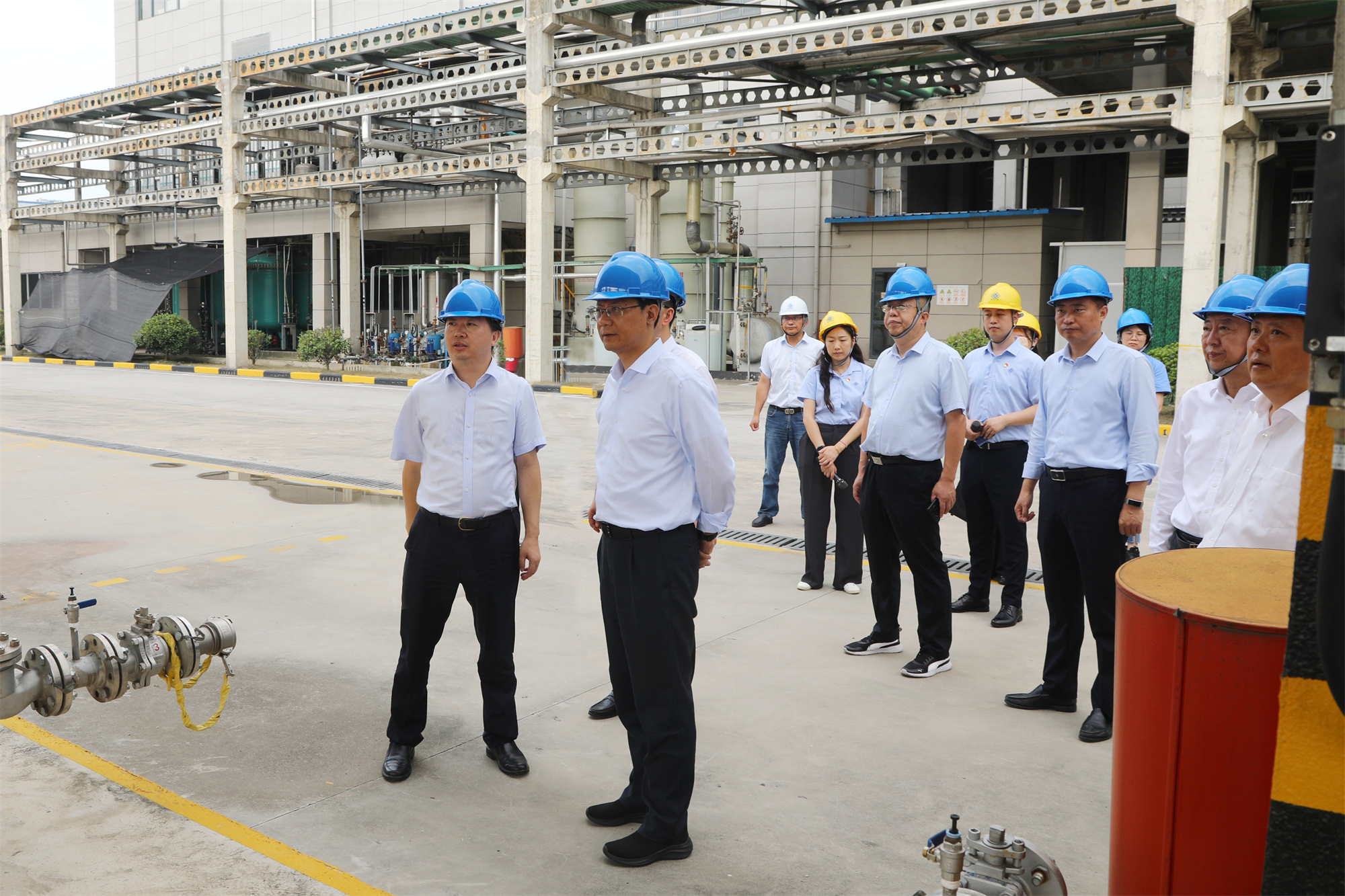 市委书记王进健赴人生就是博药业开展节前安全生产检查